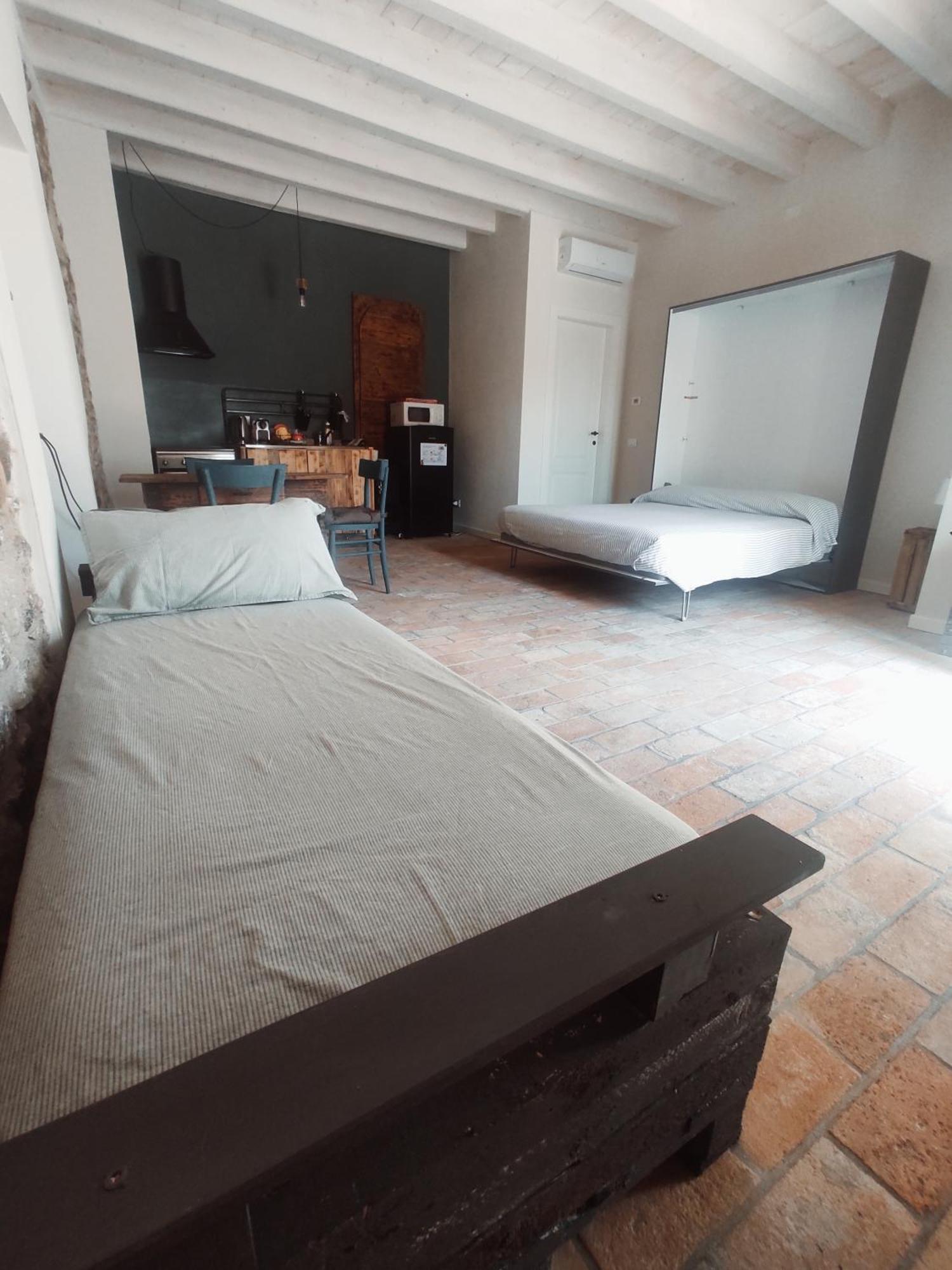 Appartement La Casa Di Paolina - Affitti Brevi à Desenzano del Garda Extérieur photo